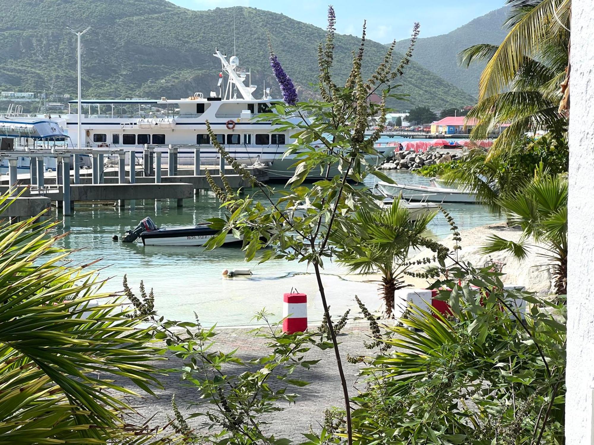 Appartement Neuf En Plein Coeur De Philipsburg ฟิลิปส์เบิร์ก ภายนอก รูปภาพ